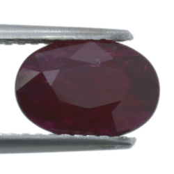 2,57ct Ruby Oval Cut