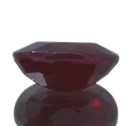 2,57ct Ruby Oval Cut