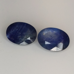 Blue sapphire oval cut 8x6mm 2pz