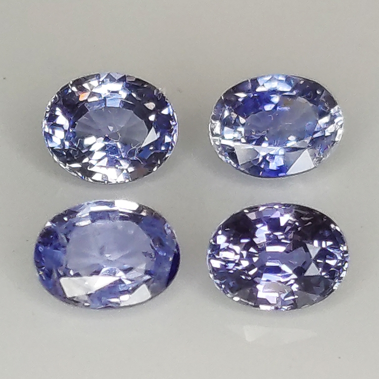 Blauer Ceylon-Saphir im Ovalschliff 5x4mm 2pz