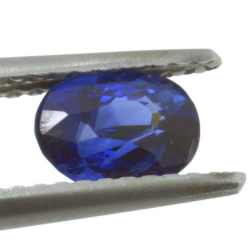 Saphir bleu 1,01 ct taille ovale 6,41x4,98 mm