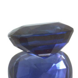 1,30 ct blauer Saphir im Ovalschliff 6,89 x 5,33 mm