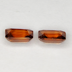 2.53ct Pareja Zircón Naranja talla esmeralda 6.7x4.8mm