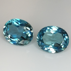 Topacio Londres azul talla oval 11x9mm 1pz