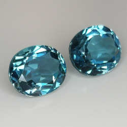 Topaze bleue de Londres taille ovale 11x9mm 1pz