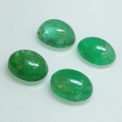 Cabochon ovale smeraldo 8 x 6 mm 1pz