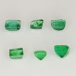 Princess cut emerald 1.7-2.5mm 1ct