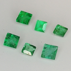 Princess cut emerald 1.7-2.5mm 1ct