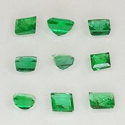 Princess cut emerald 1.7-2.5mm 9pz