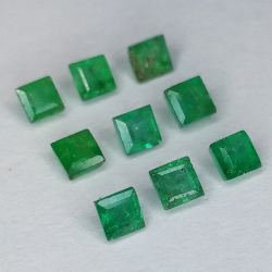 Princess cut emerald 2.0-2.5mm 1ct