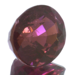 1,92 ct Turmalin im Ovalschliff 7,82 x 6,48 mm