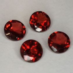 Garnet round cut 5mm 1pz