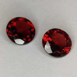 Garnet round cut 7 mm 1pz