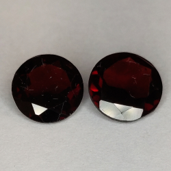 Garnet round cut 8 mm 1pz