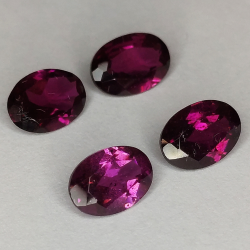 Grenat rhodolite taille ovale 7x5mm 1pz