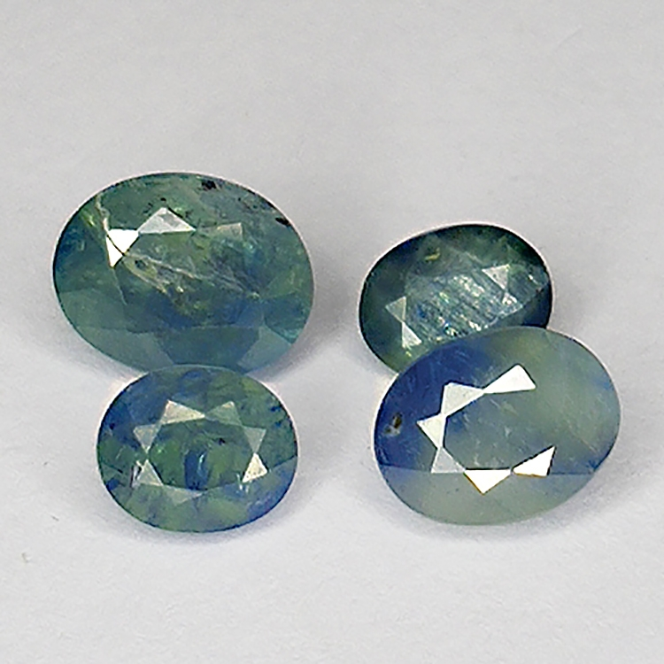 3.80ct Bleu Saphir coupe ovale 6.6x5.1mm 4pcs