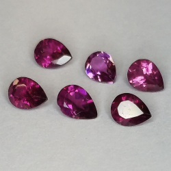 Rhodolite grenat taille poire 4x3mm 1ct