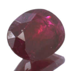 1,30ct Ruby Oval Cut