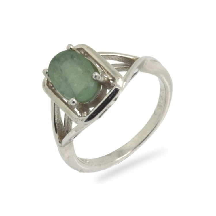 Emerald & 925 Sterling Silver Ring