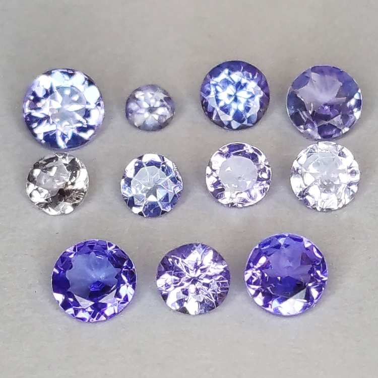 Tanzanite taglio rotondo 2,1-3,7 mm 1 ct