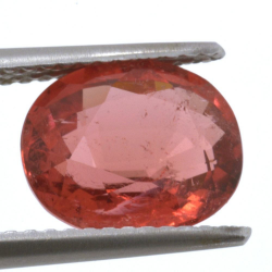 Tourmaline ovale de 1,92 ct, taille 9,82x8,09 mm