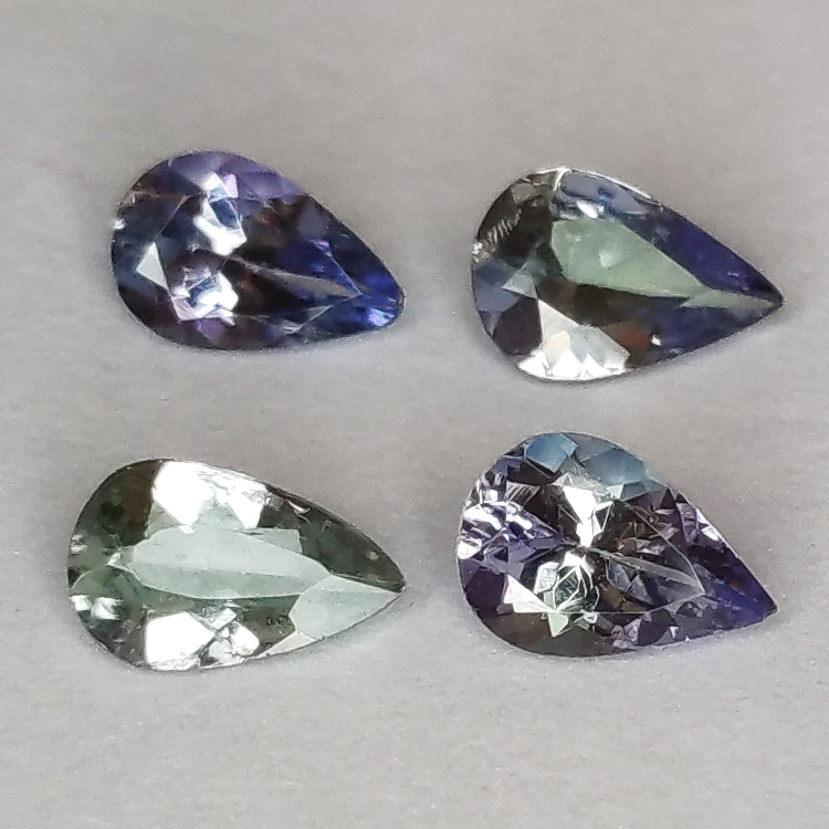 Tanzanite taglio pera 6x4mm 1pz