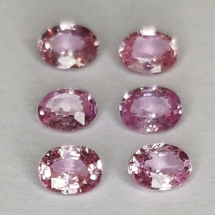 Zaffiro rosa taglio ovale 4x3mm 1ct