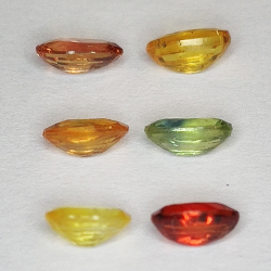 Songea Saphir Multicolor Ovalschliff 5x3mm 1ct