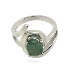 Emerald & 925 Sterling Silver Ring