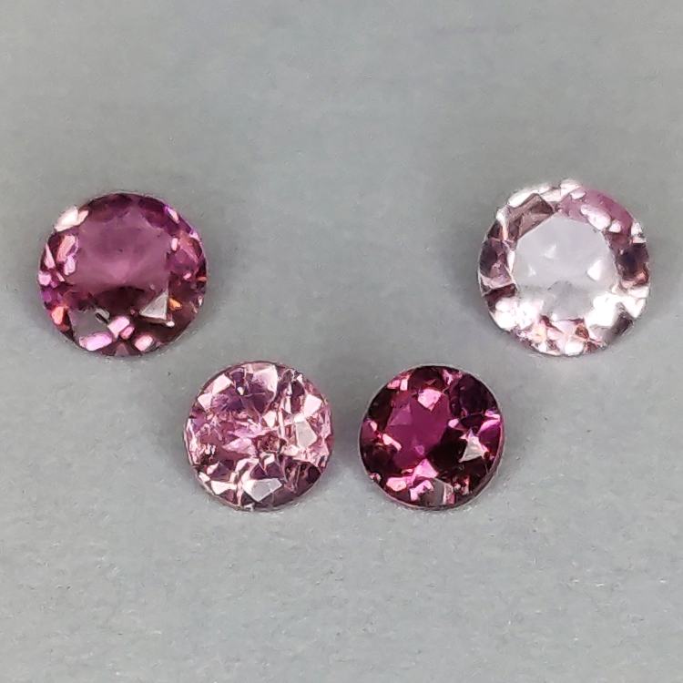 Tourmaline rubellite rose taille ronde 2.9-3.6mm 1ct