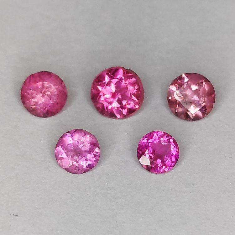 Turmalina rubelita rosa talla redonda 3.1-3.9mm 1ct