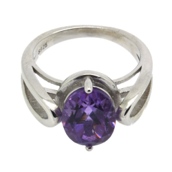 Amethyst & 925 Sterling Silver Ring