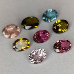 Multicolor tourmaline oval cut 4x3mm 1pz