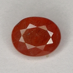 0.85ct Zafiro Padparadscha talla oval 6.0x4.8mm