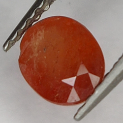 0.85ct Zafiro Padparadscha talla oval 6.0x4.8mm