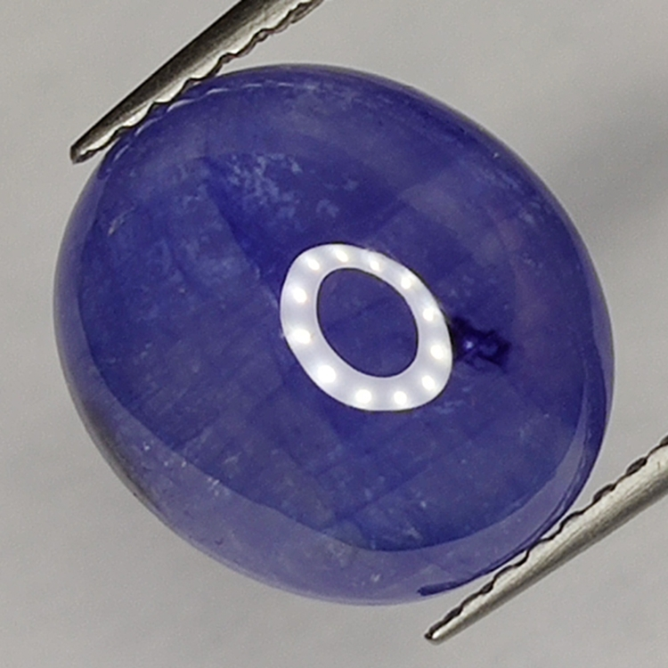 6.59ct Blauer Saphir cabochon oval 11.6x10.2mm