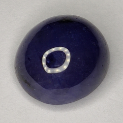 8.38ct Blauer Saphir cabochon oval 11.2x10.2mm