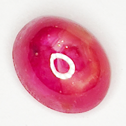 2.07ct Rubino Stella cabochon ovale 7.1x5.8mm