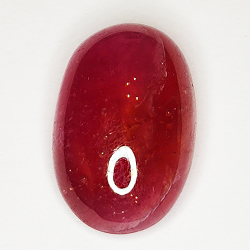 18.81ct Rubino cabochon ovale 18.7x11.9mm