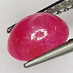 1.28ct Rubino Stella cabochon ovale 6.6x4.9mm