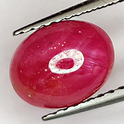 2.26ct Rubin Stern cabochon oval 8.3x6.4mm