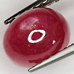 2.54ct Rubino Stella cabochon ovale 7.4x5.7mm