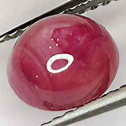 2.26ct Rubino Stella cabochon ovale 7.2x6.2mm