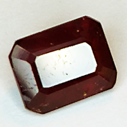 3.45ct Rubino taglio smeraldo 8.6x6.7mm