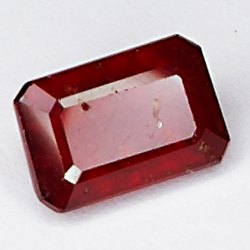 3.95ct Ruby emerald cut 9.8x6.4mm