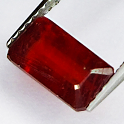 2.20ct Ruby emerald cut 9.1x4.8mm