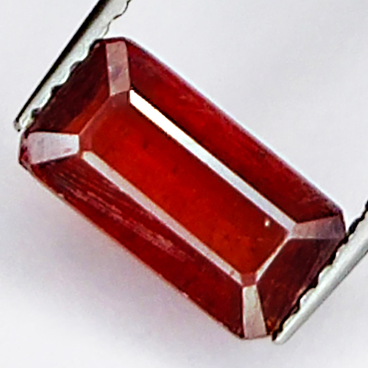 2.20ct Ruby emerald cut 9.1x4.8mm