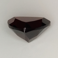 Garnet trillion cut 9mm 1pz