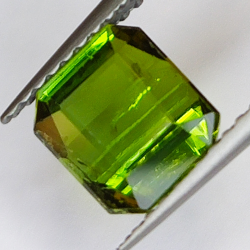 1.67ct Tourmaline Verdelite Emerald cut 7.3x6.4mm