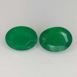 Green agate oval cut 8x6mm 1pz